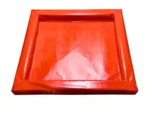 Batea contenedora con pared de espuma hecho en lona de pvc para contención de derrames vista frontal