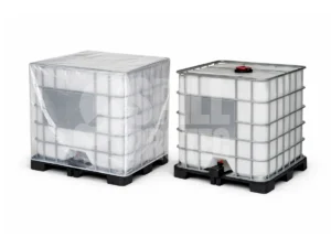 Cobertor de pvc cristal para ibc mostrando uno cubierto y el otro no